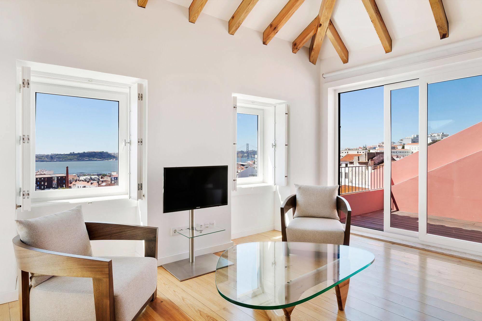Hello Lisbon Sao Bento Boutique Apartments Esterno foto