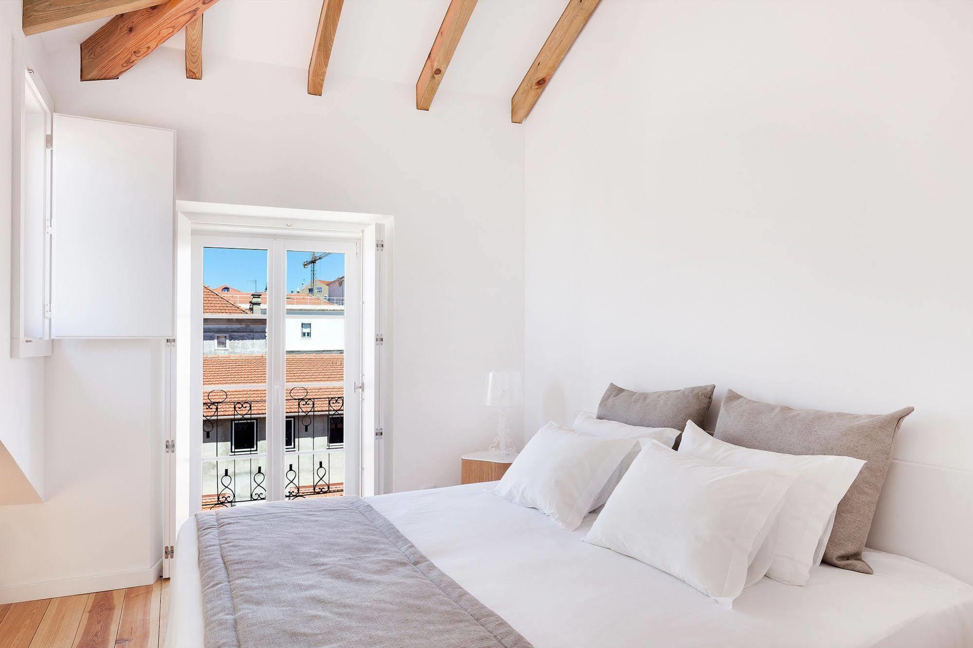 Hello Lisbon Sao Bento Boutique Apartments Esterno foto